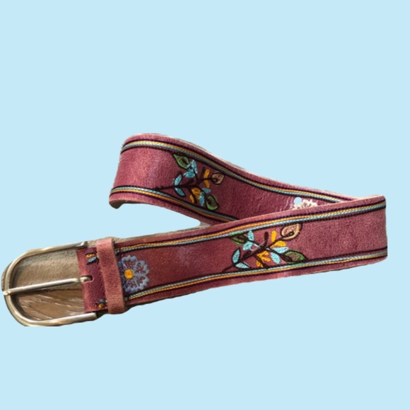 Vintage Accessories - 💐1970s embroidered belt💐